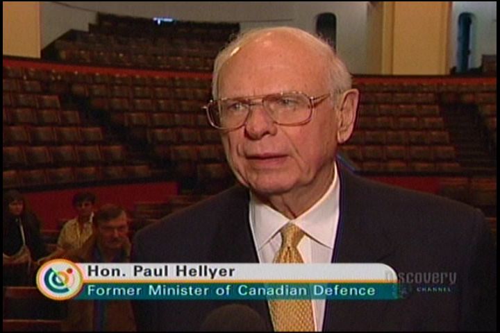 ministro CANADESE HELLYER